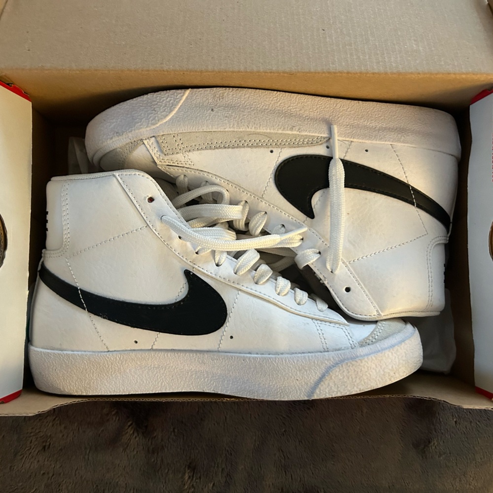 Nike Blazer Mid